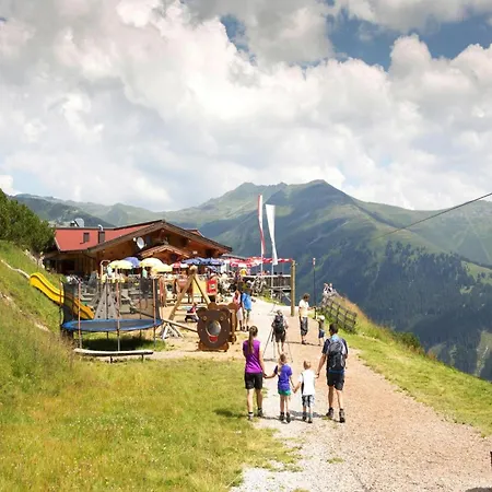 In Near Zillertal Arena 아파트