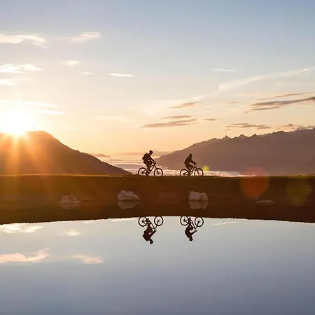 In Near Zillertal Arena 아파트 *